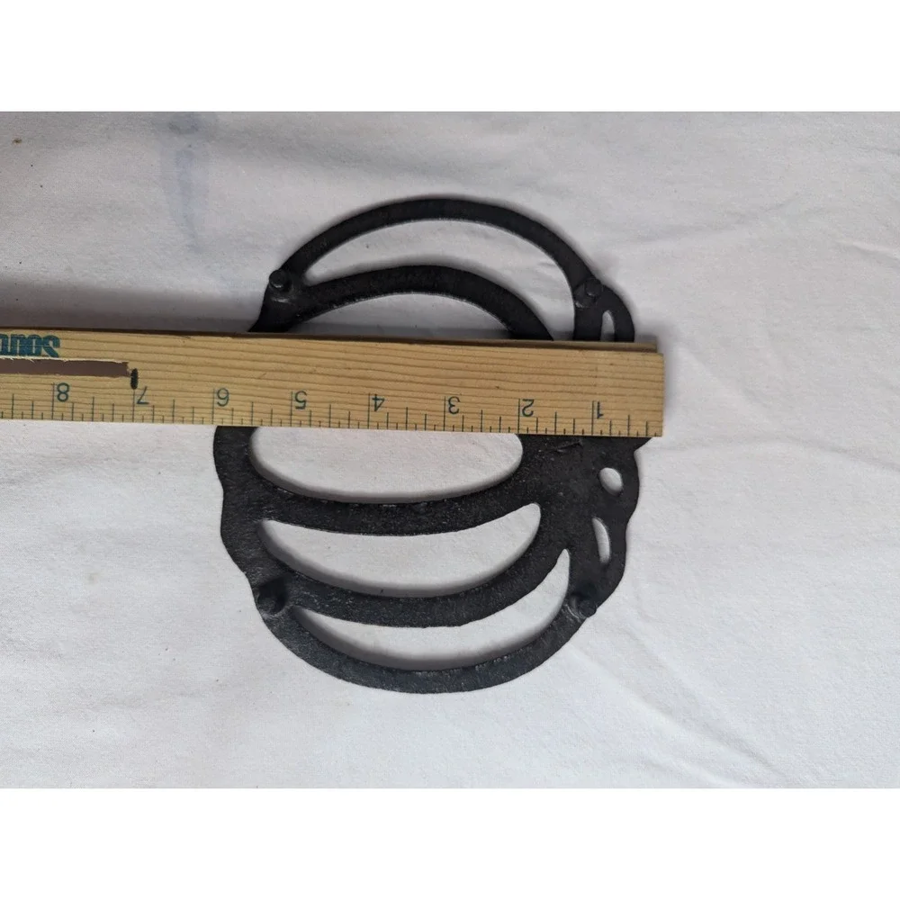 The Unbranded Brand beautiful trivet